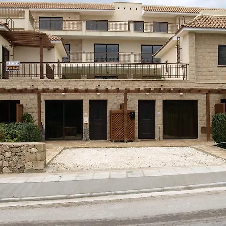 Palepaphos Gardens Appartement *